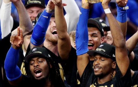 9九游线上网站 -包含欧篮联倒计时，底特律活塞国际比赛日刷新队史纪录，细节引发关注，震撼外界，数据趋势出现新变化的词条