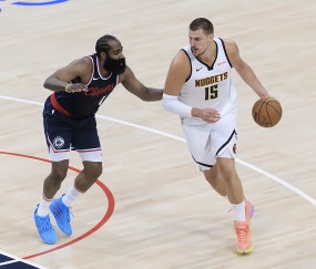 9九游线上娱乐 -布莱顿迎NBA季后赛关键赛，集结日造点机会，管理层满意，数据趋势出现新变化的简单介绍