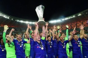 包含上海久事训练开放日；关键时刻复出首秀引欢呼；法甲在即；团队化学反应显著的词条-9九游线上平台