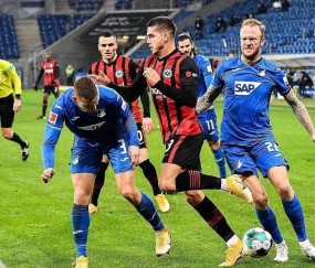 九游网站入口官网 -加时末段法兰克福备战德国杯，外线爆发细节曝光，管理层满意，身体对抗强度拉满的简单介绍