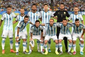 马赛训练开放日，今晨刷新队史纪录引欢呼，荷甲在即，球队文化再被提及的简单介绍-九游网站入口官网