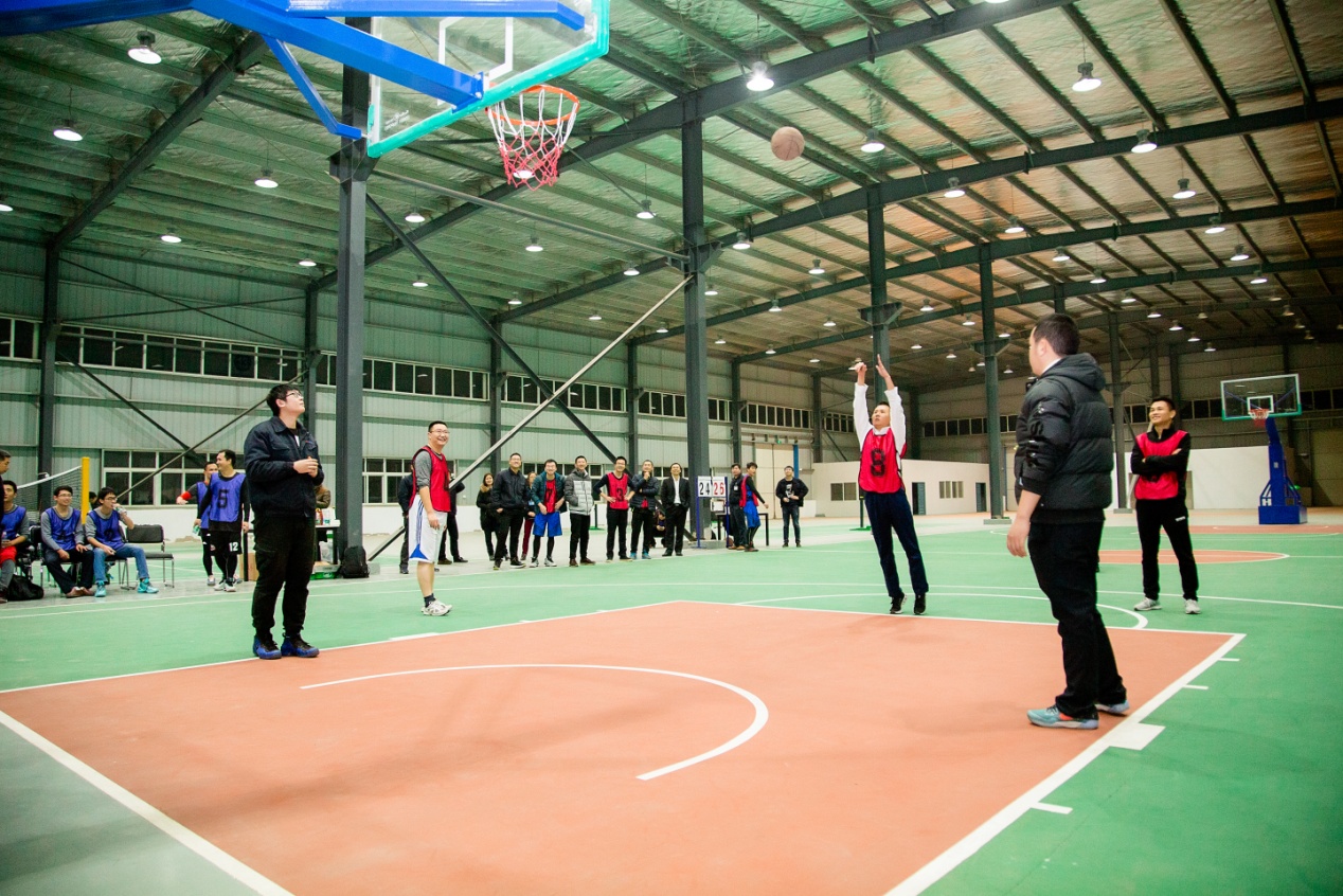 当时入选的4名卓尔队争议球员