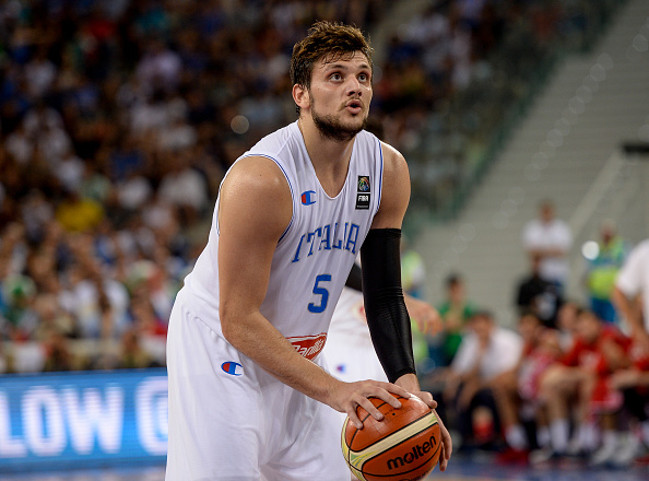 休斯敦火箭训练开放日，今晚临场应变引欢呼，意甲在即，资深球员宣示担当的简单介绍