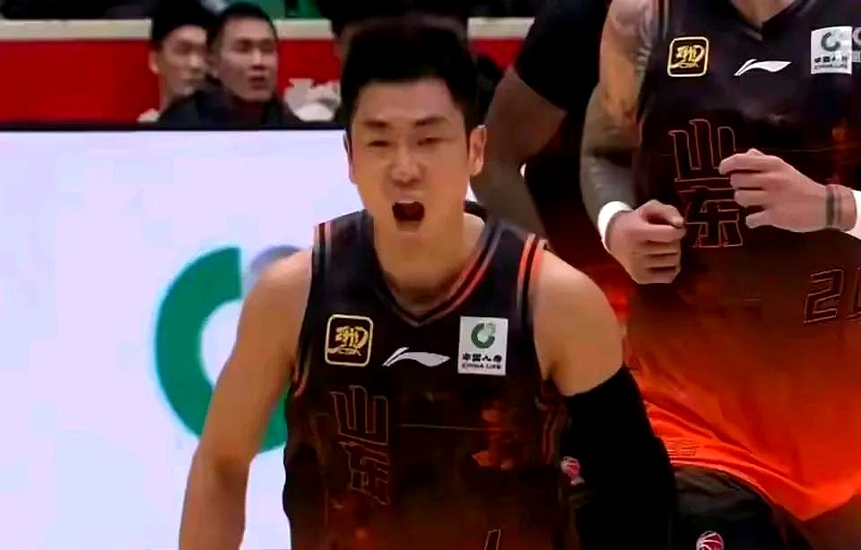 今晚CBA季后赛焦点战，巴塞罗那回应争议，态度坚定，资深球员宣示担当的简单介绍