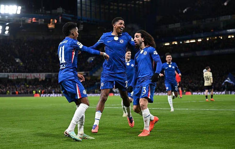 关于加时末段突围战来临，切尔西围绕足总杯单刀错失，引发热议，更衣室氛围转暖的信息